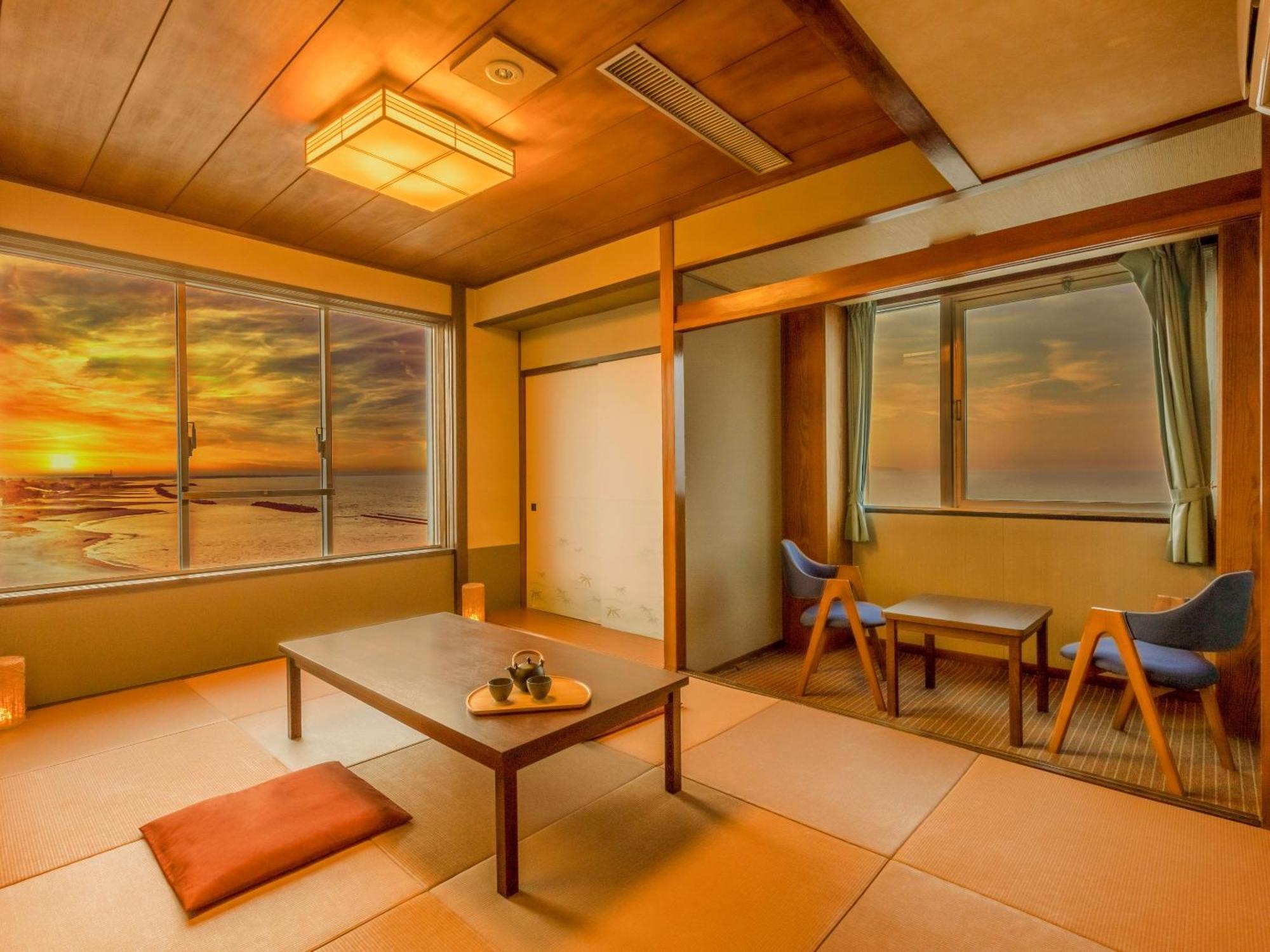 Готель Ooedo Onsen Monogatari Kaike Йонаґо Номер фото