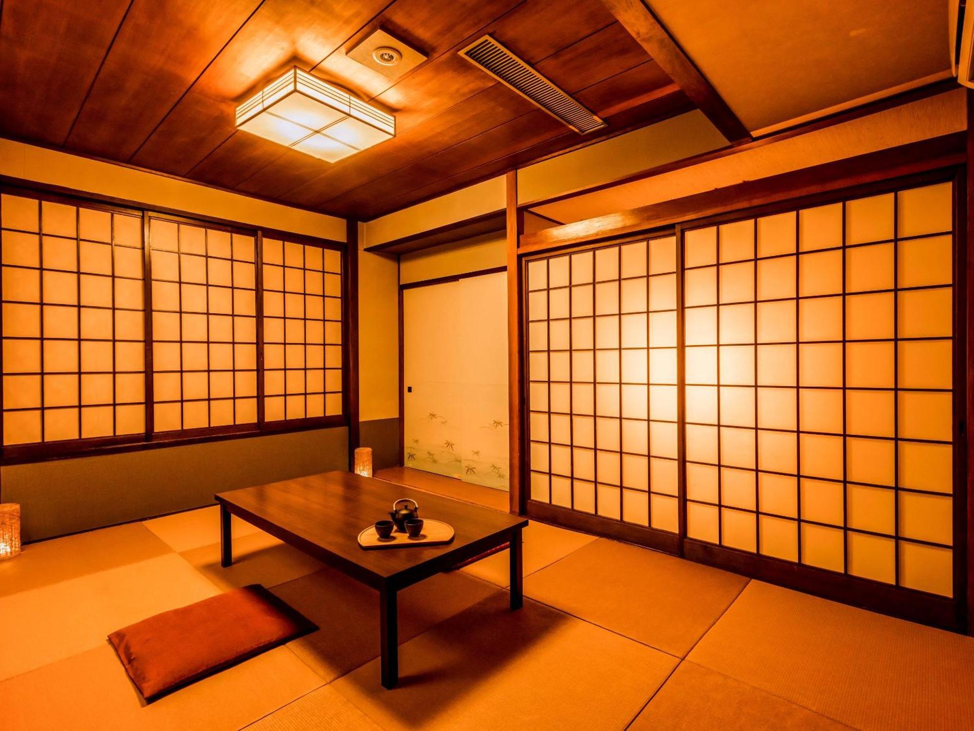 Готель Ooedo Onsen Monogatari Kaike Йонаґо Номер фото